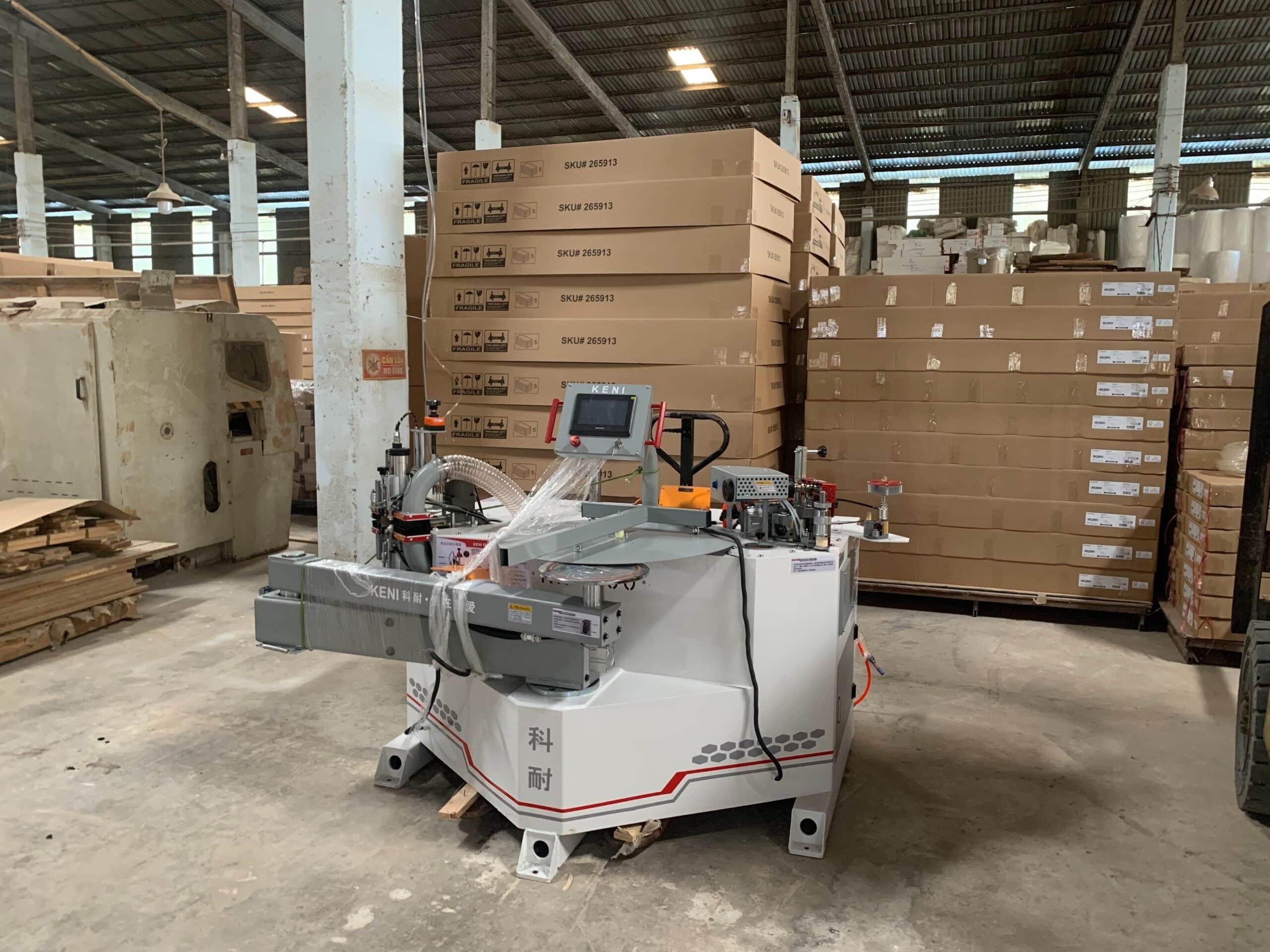 Máy dán cạnh cong