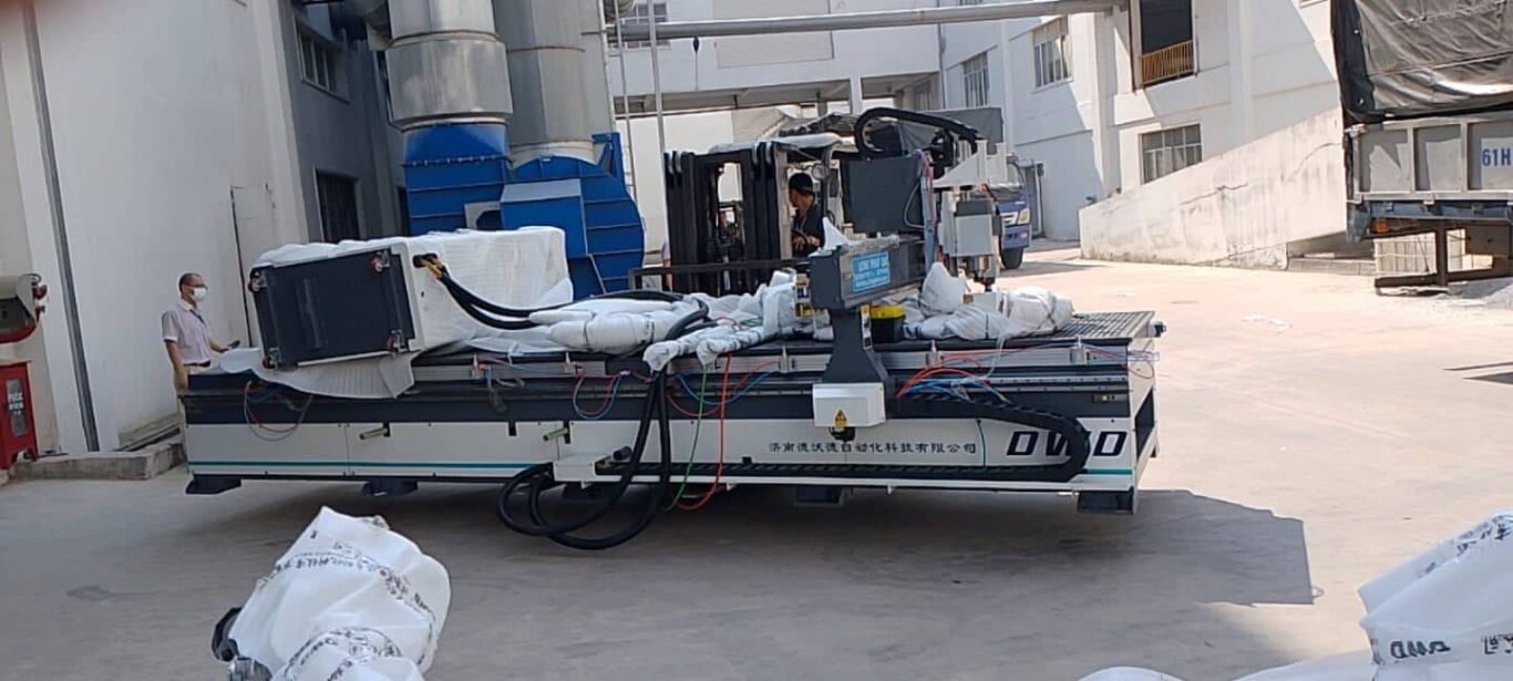 ban giao may cnc lam ghe sofa 1