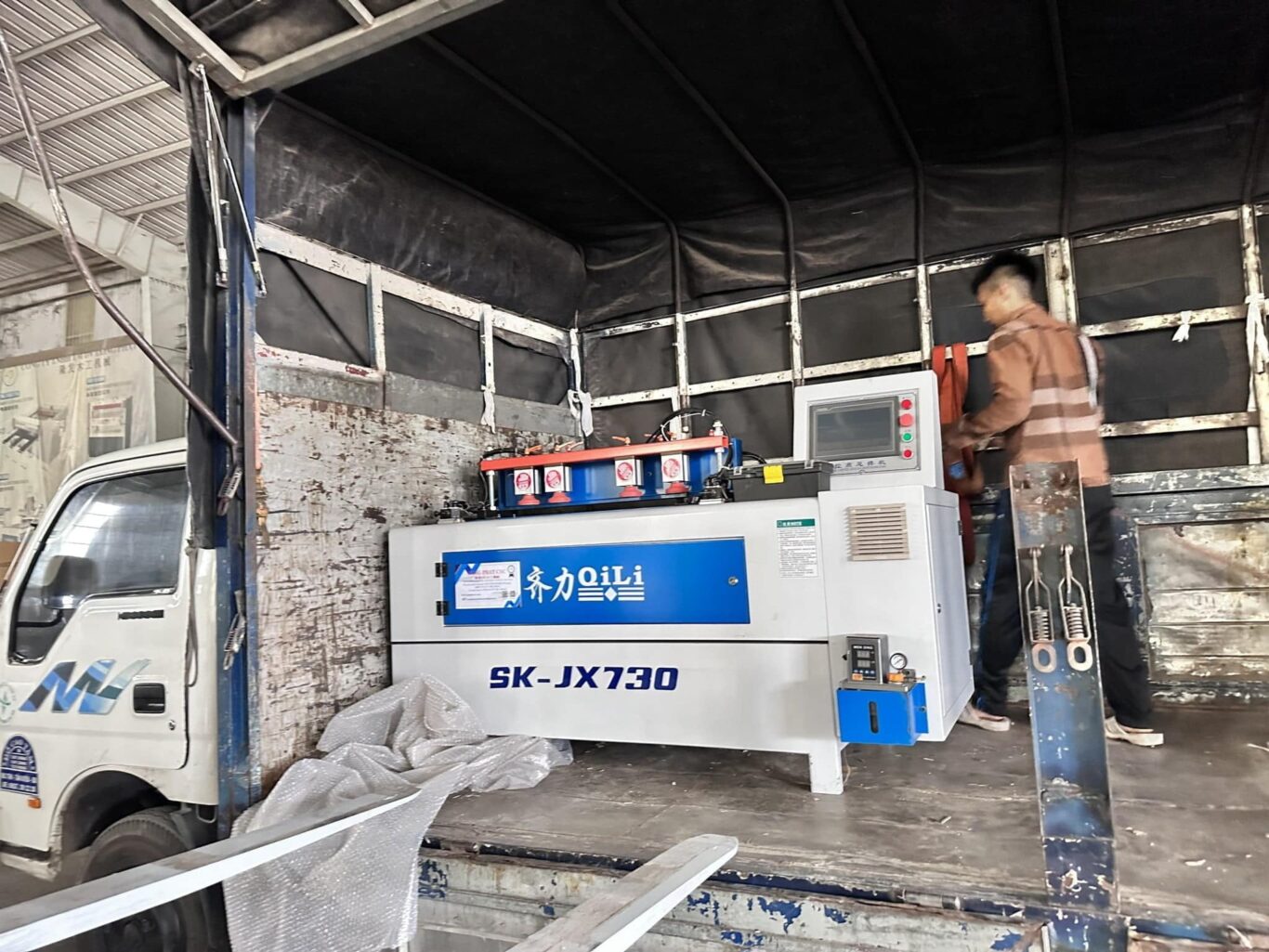 ban giao may lam mong am 8 dau va may lam mong duoi en cty long an 5