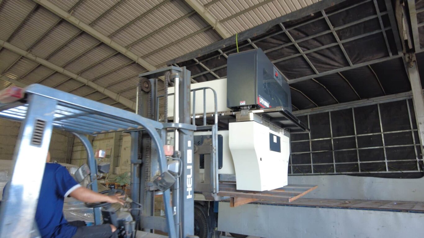 dau tuan buoi sang long phat cnc ban giao may may veneer xuong moi khach than quen 2