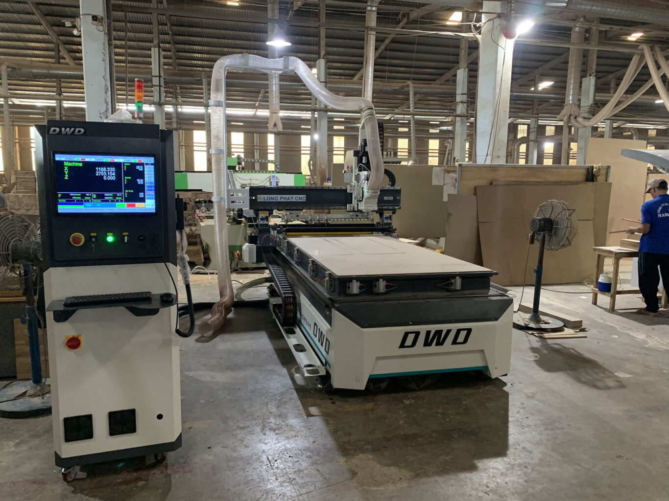 Máy CNC 1 đầu thay dao
