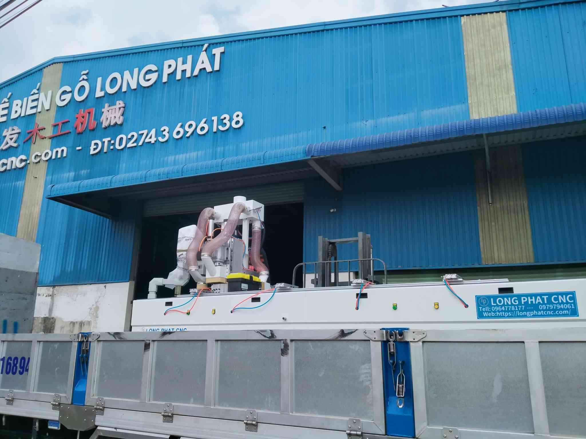 Máy khoan phay hai phương