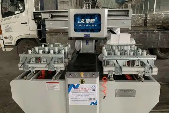 Bàn giao anh khách thuận an, Máy mộng âm olva,Máy cưa ripsaw tải nặng