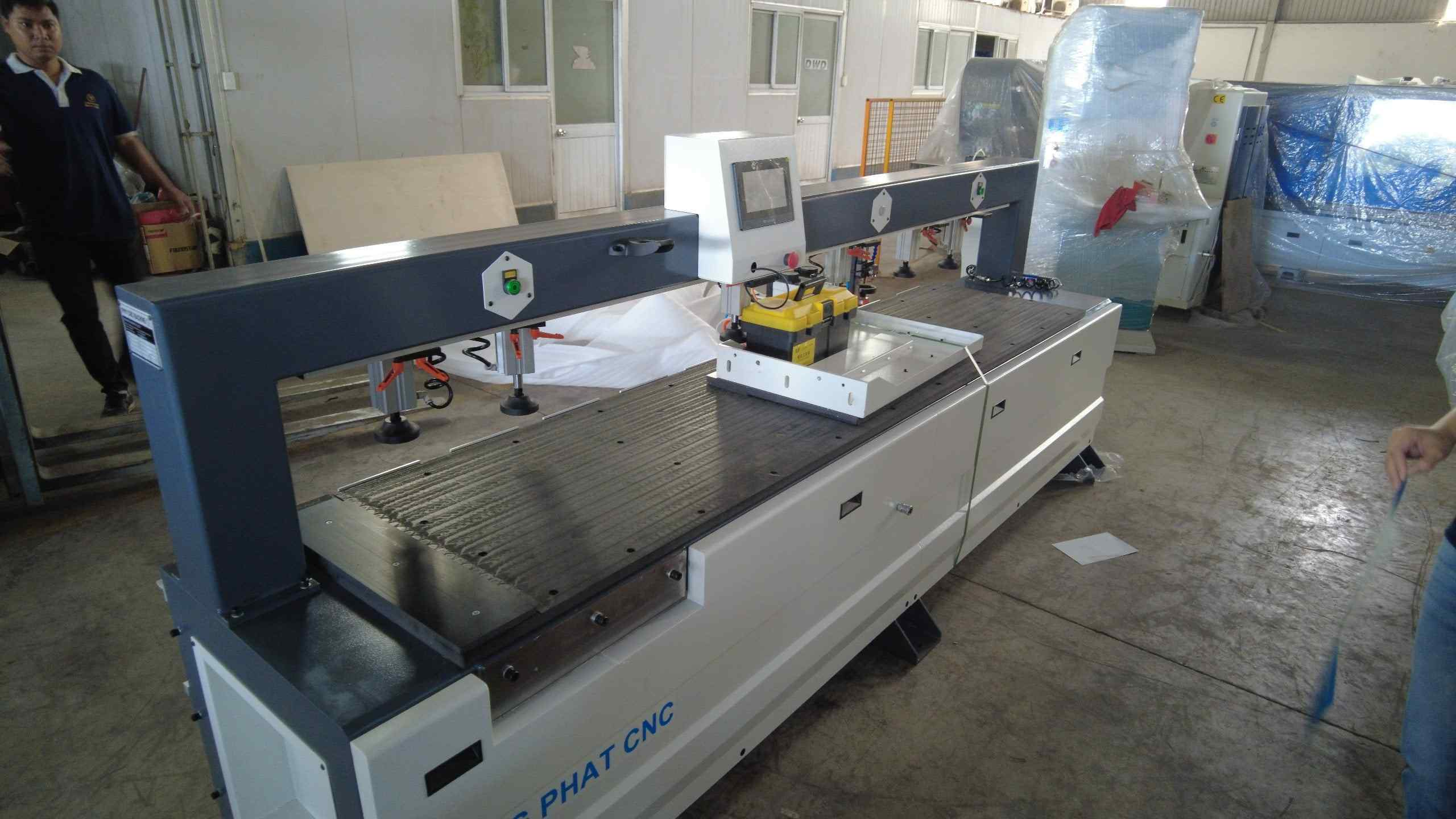 dòng máy khoan ngang cnc