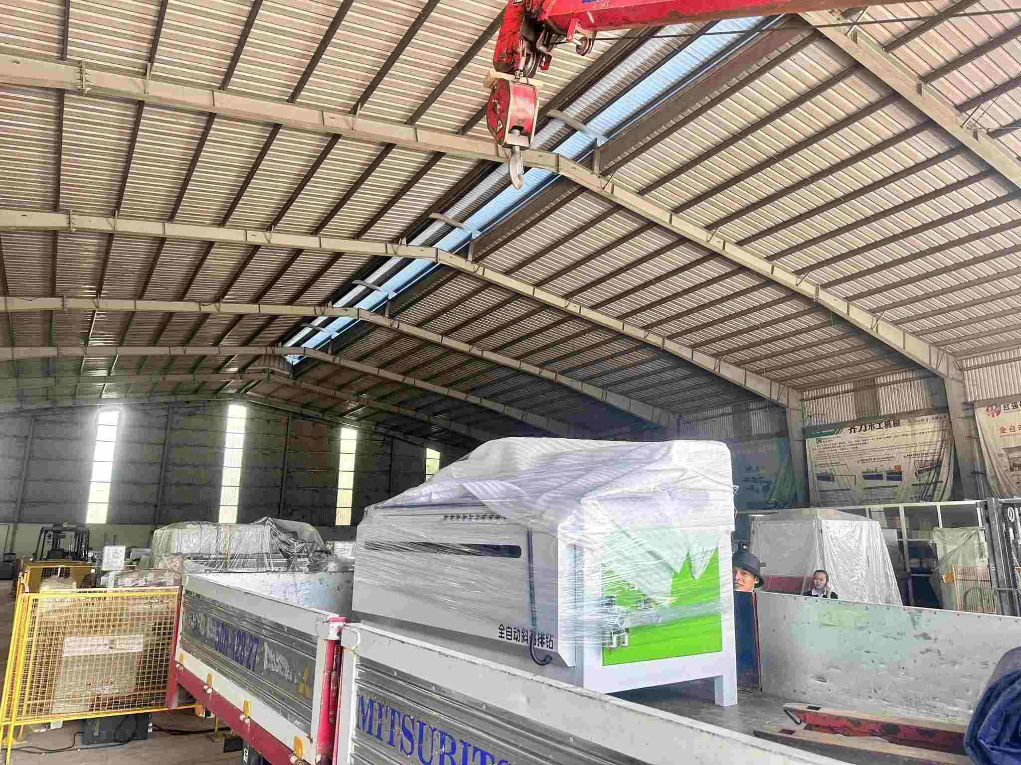 máy khoan ngang gỗ công nghiệp