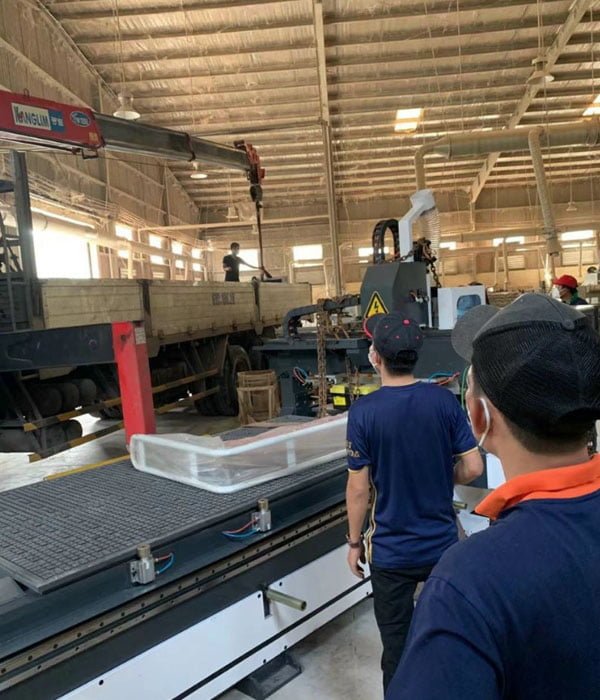 Hướng Dẫn Sử Dụng Máy CNC Trung Tâm CNC
