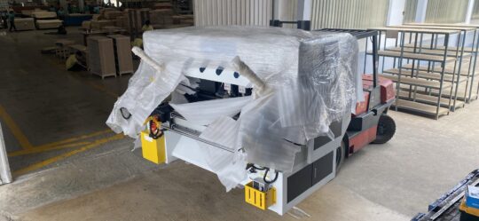 Máy tiện chân ghế đa năng